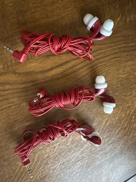 Photo of free Three pairs of ear phones (Newbury Park IG2) #1