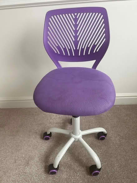 Photo of free Small desk chair (Waterlooville PO8) #1