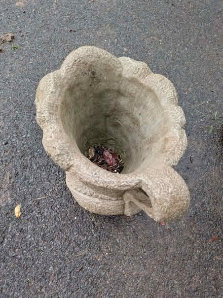 Photo of free Boot-shaped flower pot with handle (Walsworth SG4) #2