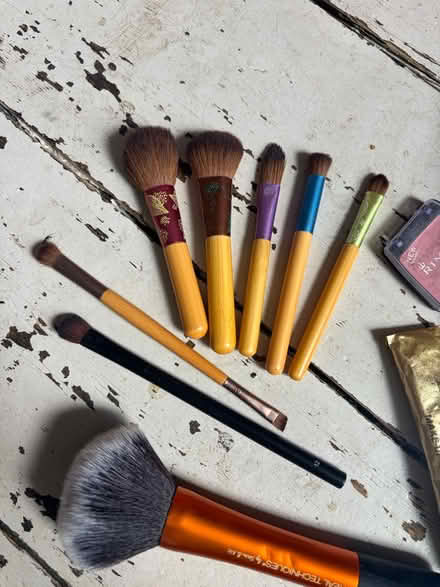 Photo of free Makeup (SE4) #2