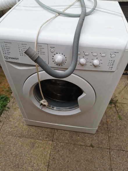 Photo of free Indesit Washing Machine (Woodside CR0) #1