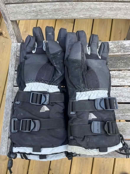 Photo of free Snow wrist protection gloves (Clapham SW4) #2