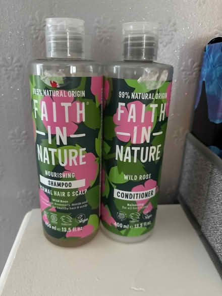 Photo of free Shampoo and conditioner (Da8 Erith) #1