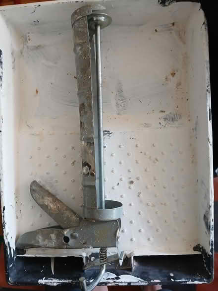 Photo of free Sealant gun and paint tray (S10 Crookes) #1