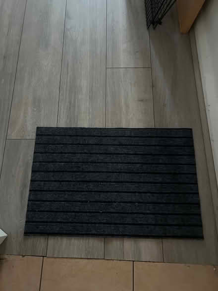 Photo of free Small entrance mat (E10 6RH) #1