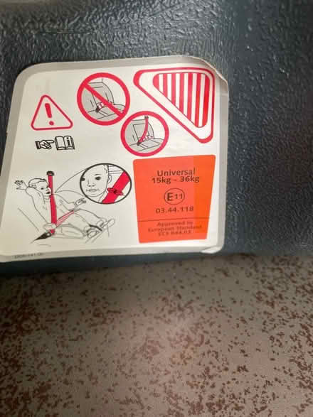 Photo of free Britax booster seat 15 to 36 kg (Brooke NR15) #4