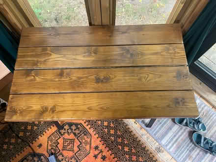 Photo of free Lovely table / small desk (Finsbury Park, N4) #3