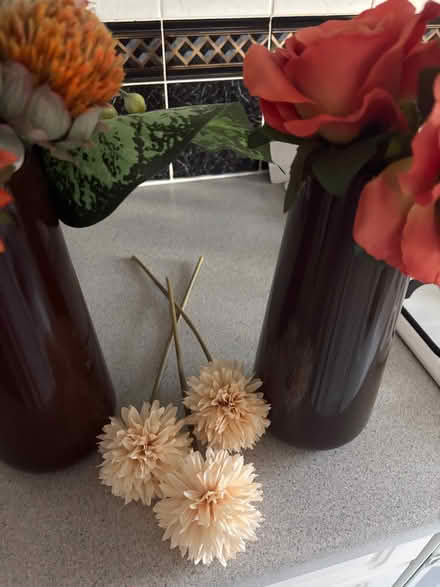 Photo of free 2 vases and artificial flower oddments (Claregate WV6) #4