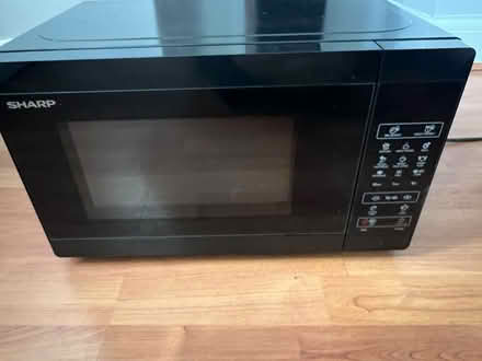 Photo of free fully working microwave (Rayners Lane - HA2) #1