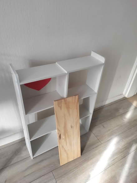 Photo of free White cube shelving unit (E10 6RH) #2