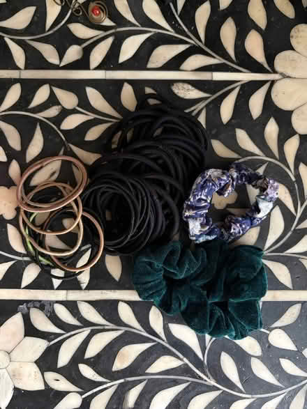 Photo of free Hairbands (SE4) #1