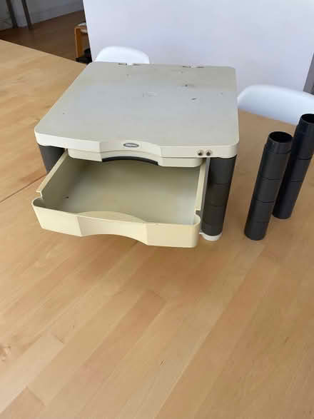Photo of free Desk computer / monitor stand (Lower Kingswood KT20) #2