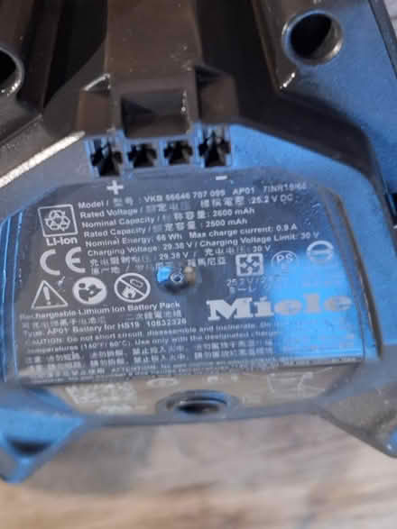 Photo of free Miele battery charger (Chesterfield. Derby rd S40) #2