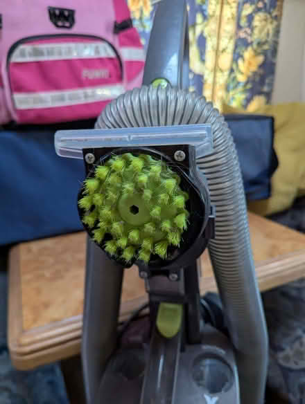 Photo of free 2 Vax carpet cleaners for spares or repairs (Portslade by Sea BN41) #4