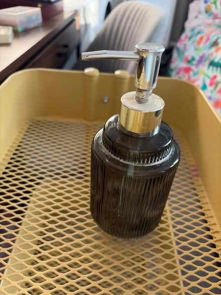 Photo of free Used soap dispenser - green colour (Park street st albans AL2) #1