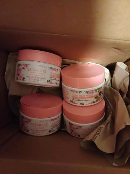 Photo of free Extracts hair mask (Chineham RG24) #1