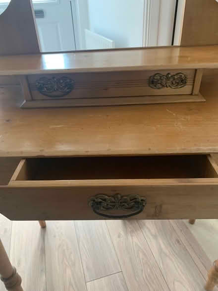 Photo of free Victorian dressing table (Farnborough gu14) #2