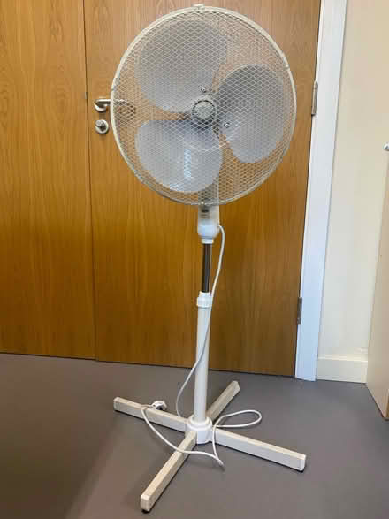 Photo of free Electric fan (Aigburth, Liverpool L17) #1