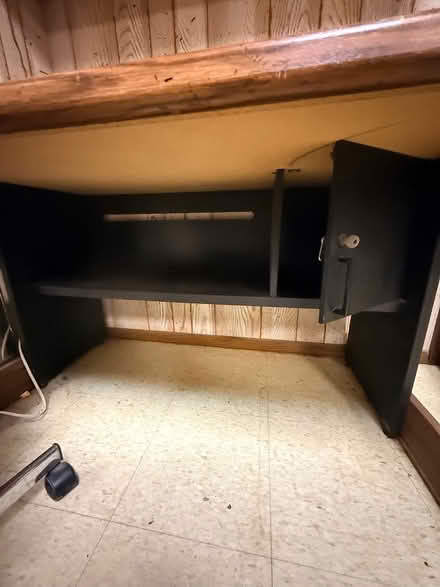 Photo of free Computer desk and chair (Rostraver) #2