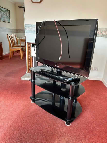 Photo of free Samsung Tv & unit (Wells Road BA3) #1