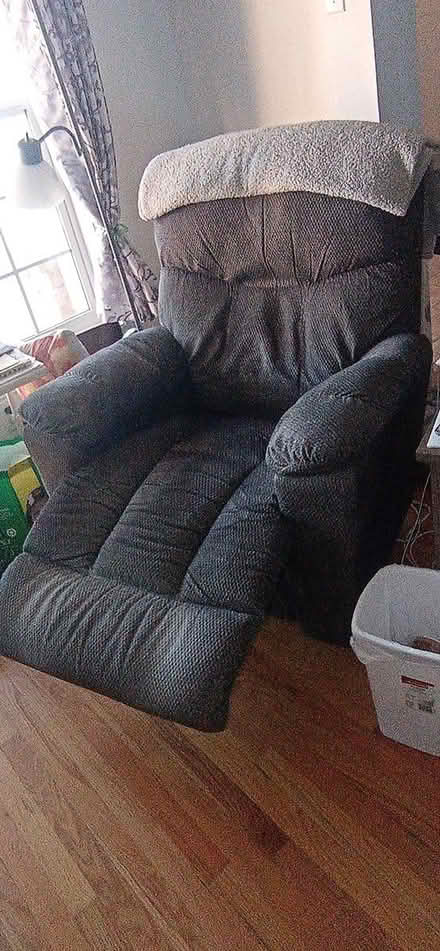 Photo of free Easy chair (East Beechwood area) #1