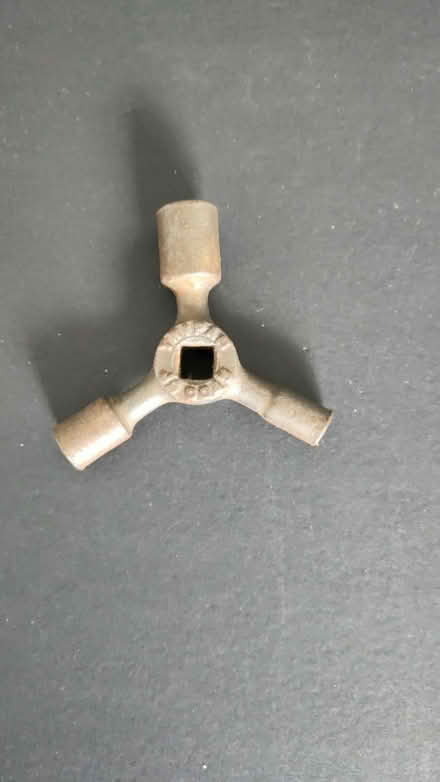 Photo of free vintage multi-way plumbing key (Threemilestone TR3) #1
