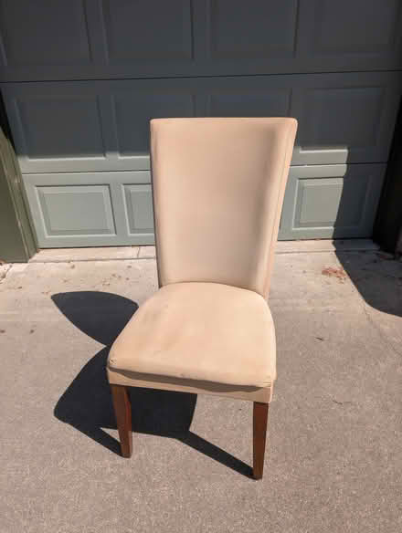 Photo of free set of 8 dining chairs (ferndale) #1