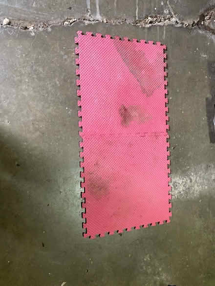 Photo of free 2’x2’ rubber interlocking mats (Bolingbrook) #2