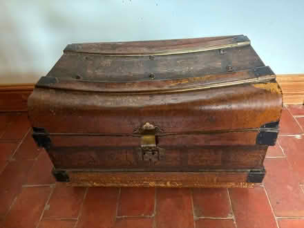Photo of free Vintage Metal Travelling Trunk (Malvern WR14) #1