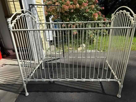 Photo of free Beautiful crib (Sarah Doublet Road Littleton) #3