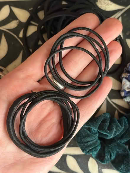 Photo of free Hairbands (SE4) #3