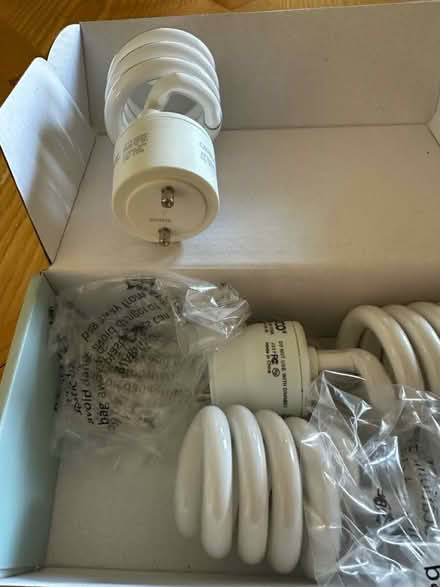 Photo of free GU24 CFL Light Bulbs (Shenandoah Farms, VA) #1