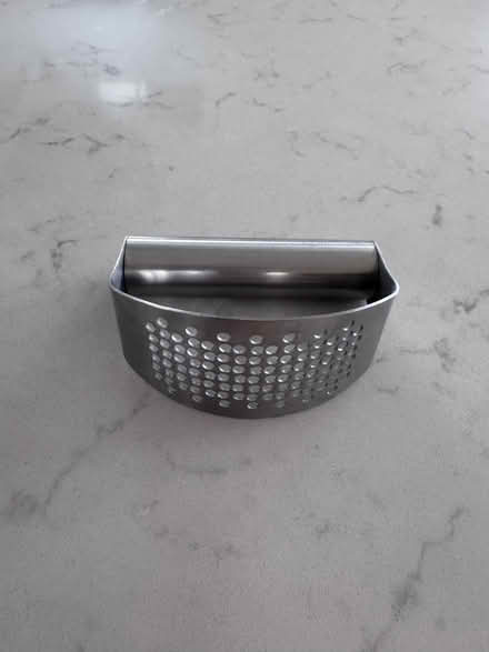 Photo of free garlic crusher (Dennistoun G31) #3