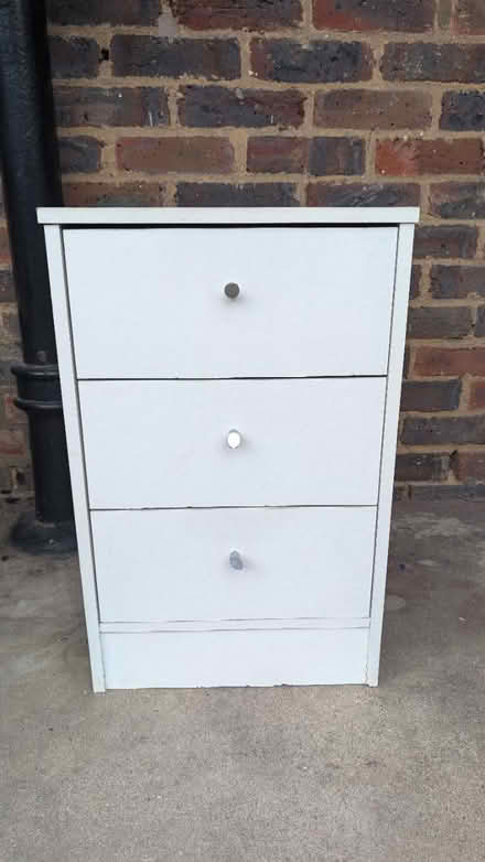 Photo of free White Bedside Drawers (Oxhey, WD19) #2