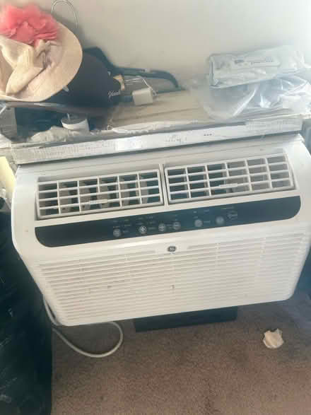 Photo of free ge a/c (ENY brooklyn) #1