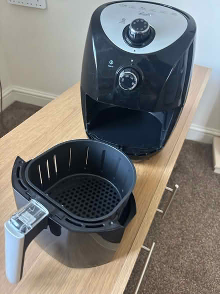 Photo of free Air fryer (Cardiff CF5) #1