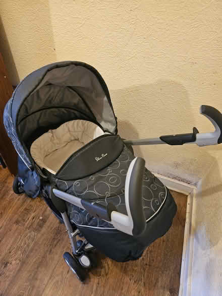 Photo of free Silver cross travel system (Halifax HX3) #3