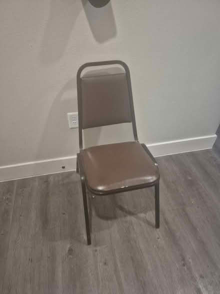 Photo of free Single chair #2 (76102) #1