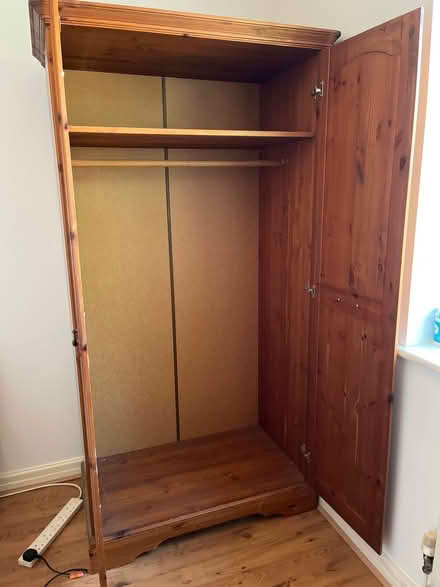 Photo of free Single wardrobe (Barton le clay MK45) #2
