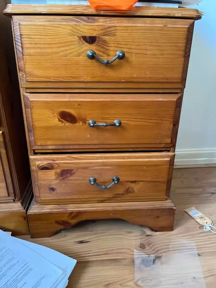 Photo of free Small bedside drawers (Barton le clay MK45) #1