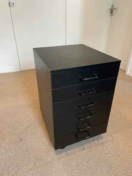 Photo of free modern chest drawers (Cheriton, Hants SO24 0QA) #1