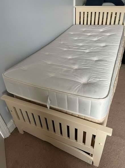 Photo of free Trundle bed (Kemptown BN2) #2