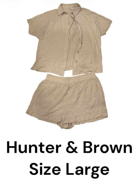 Photo of free Hunter & Brown Woman’s 2pc Suit (Brooklyn Storage) #1