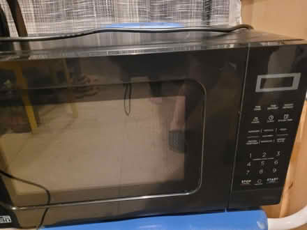 Photo of free Black microwave (NE10 0 Felling) #1