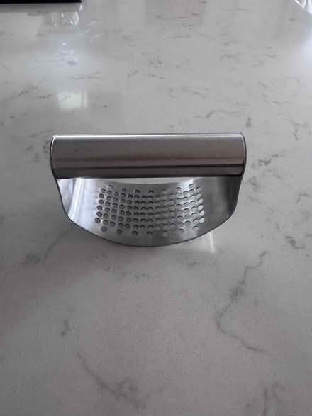 Photo of free garlic crusher (Dennistoun G31) #4