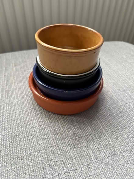 Photo of free Ceramic small pots (Erith DA17) #3