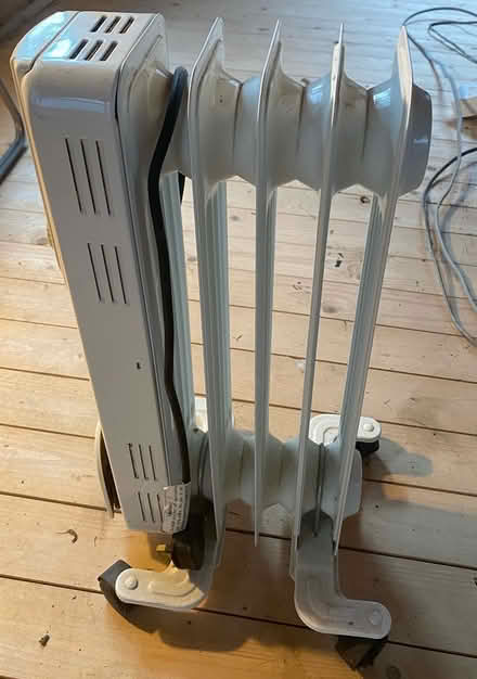 Photo of free Small oil filled radiator (Mill Lane crowborough TN6) #3