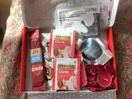 Photo of free Pretty blossom gift set (White City W10) #1