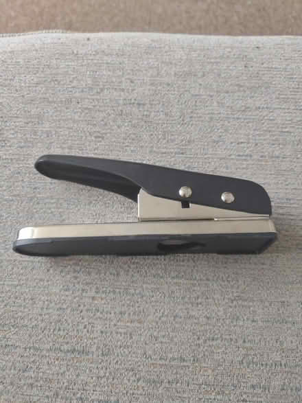 Photo of free Guitar Pick Cutter (Beeston NG9) #1