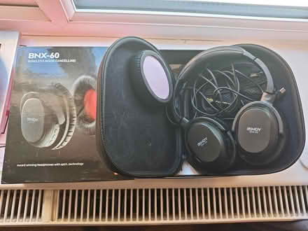 Photo of free Wireless Headphones (RG7, Reading) #1